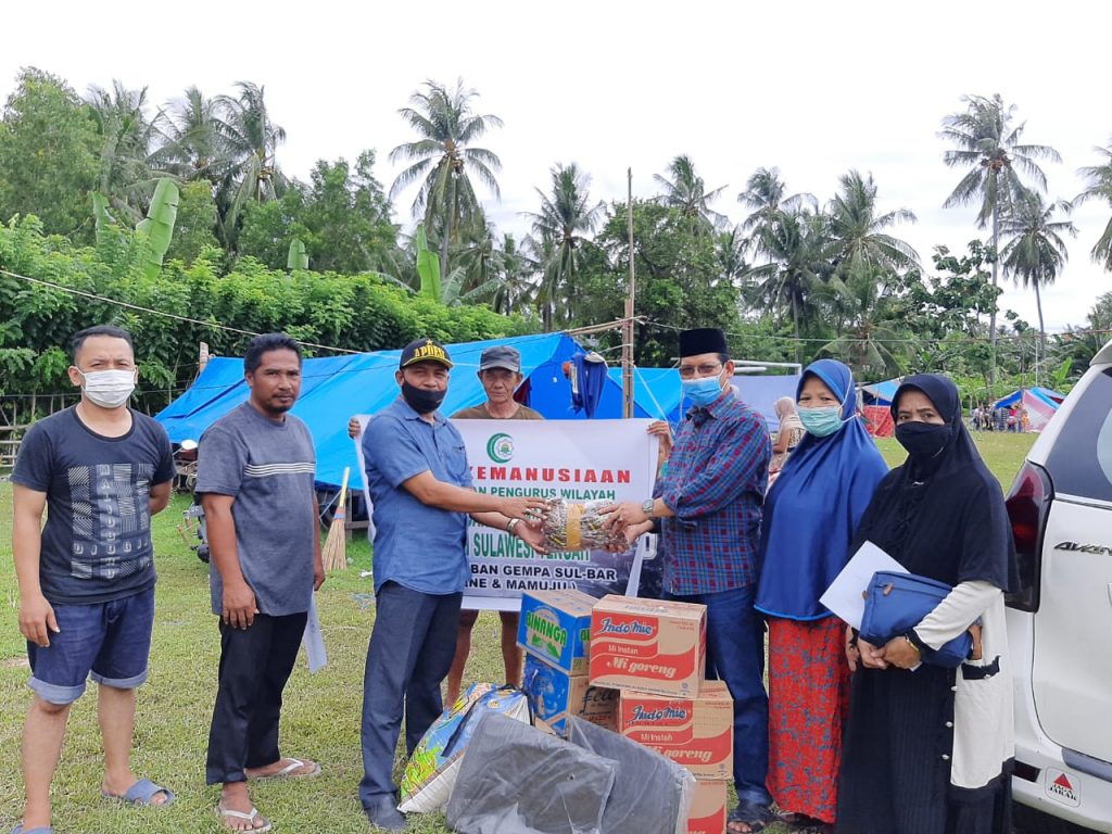 IPIM Sulawesi Tengah Serahkan bantuan kepada para korban Gempa di Sulbar